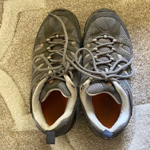 Used merrell women’s hiking shoes size 8.5.